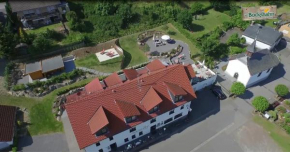 Гостиница Hotel und Landgasthof Zum Bockshahn  Шпессарт